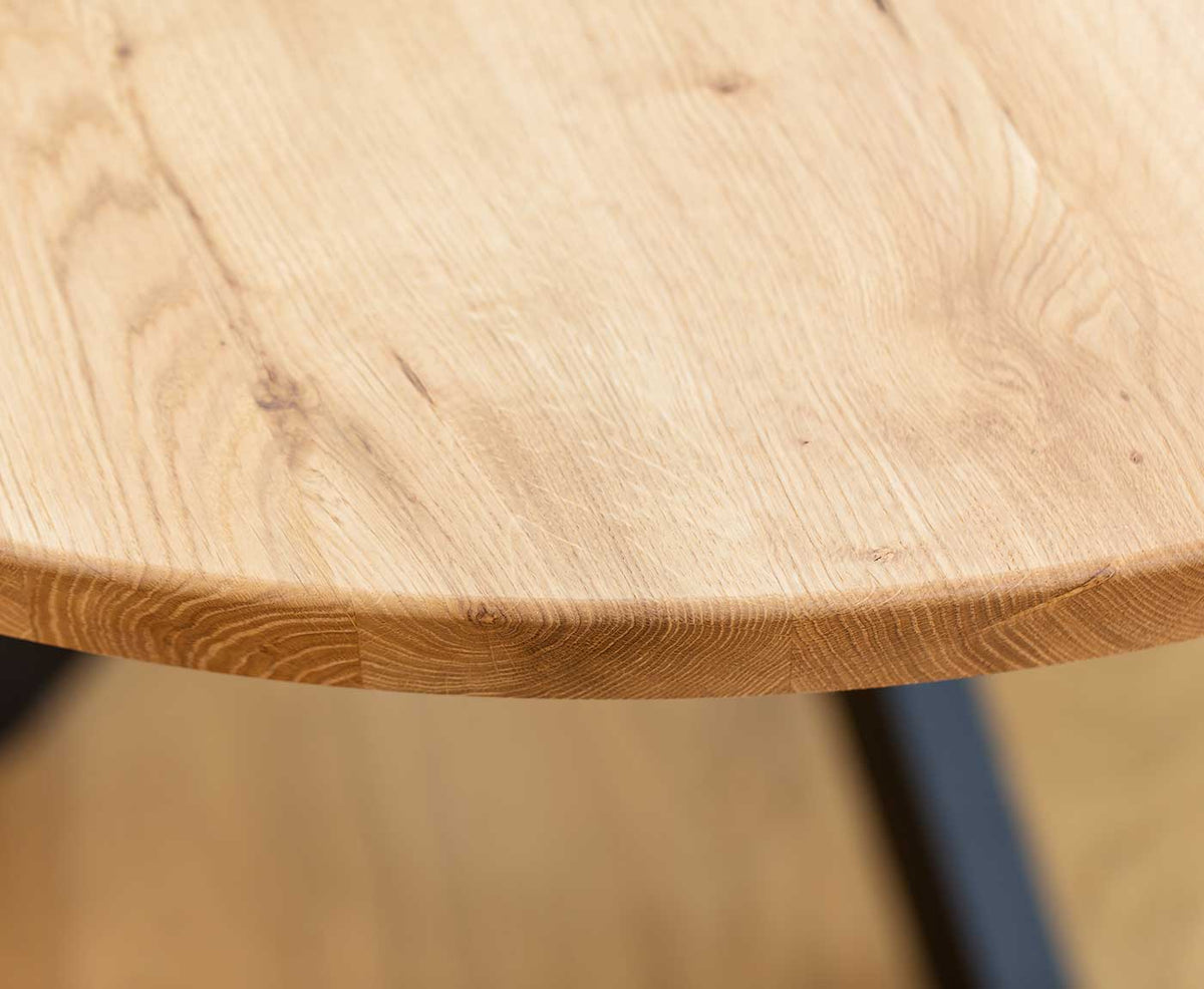Holzmaserung der Tischplatte Rund