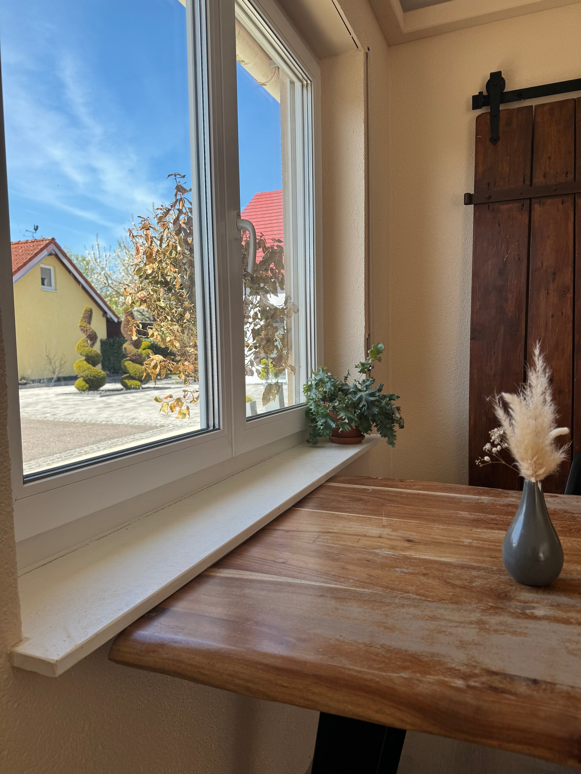 Aufsatzfensterbank aus Fichte nach Maß